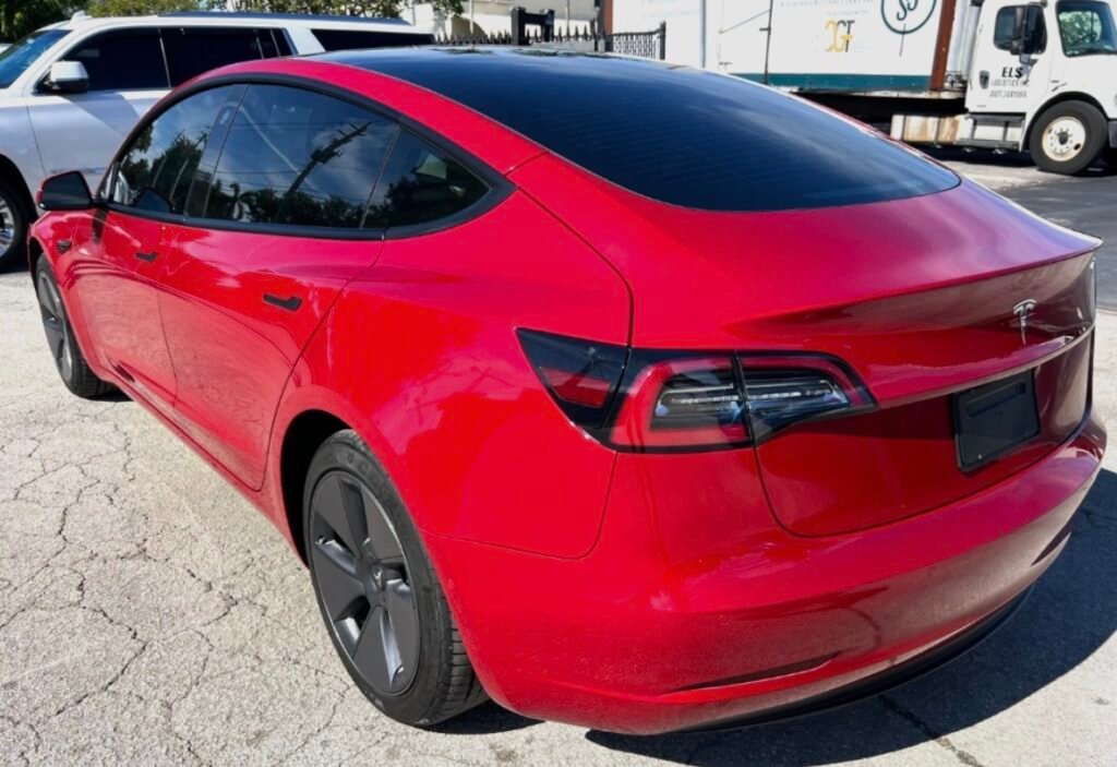 2022 Tesla Standard Model 3