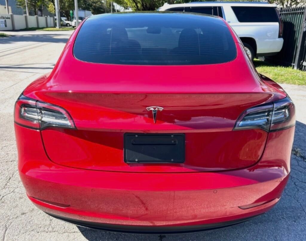 2022 Tesla Standard Model 3
